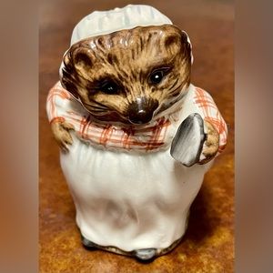Beatrix Potter’s “Mrs. Tiggy Winkle” Figurine, Beswick England, 1948!